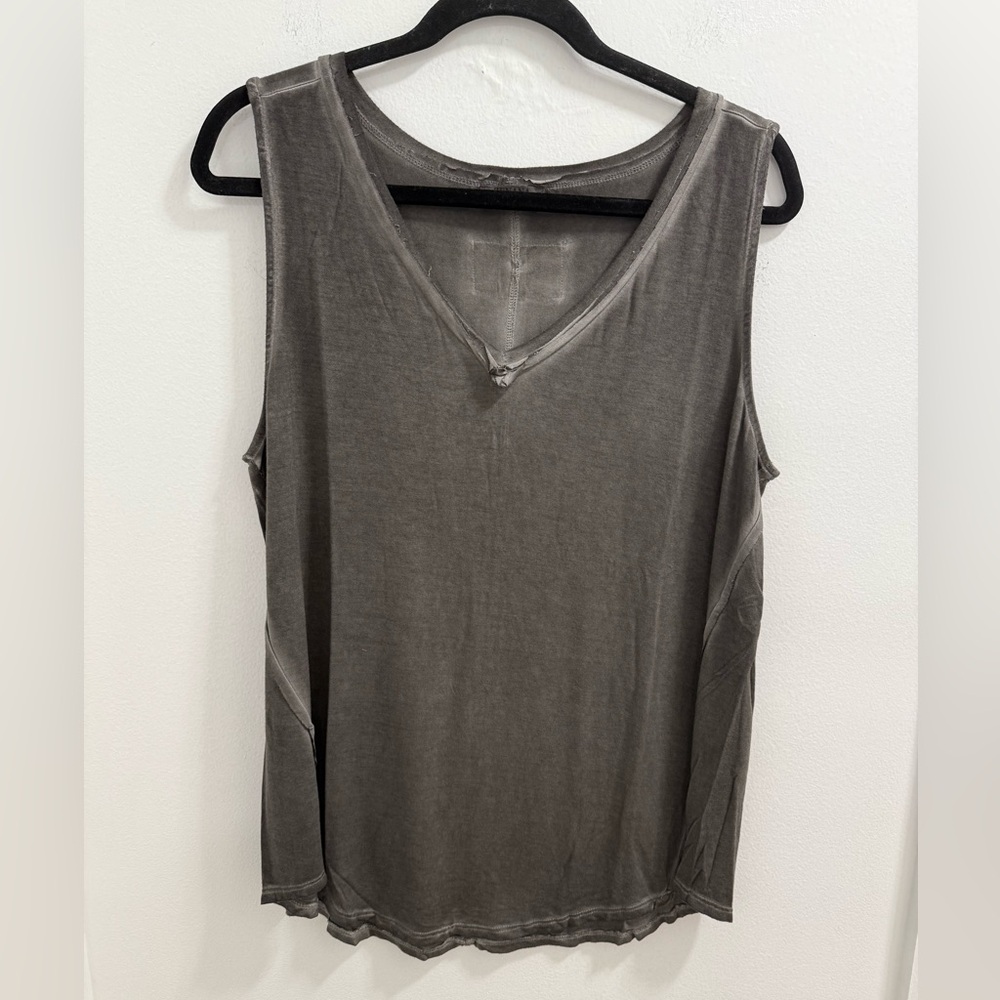 Zenana Outfitters Gray Tank Top